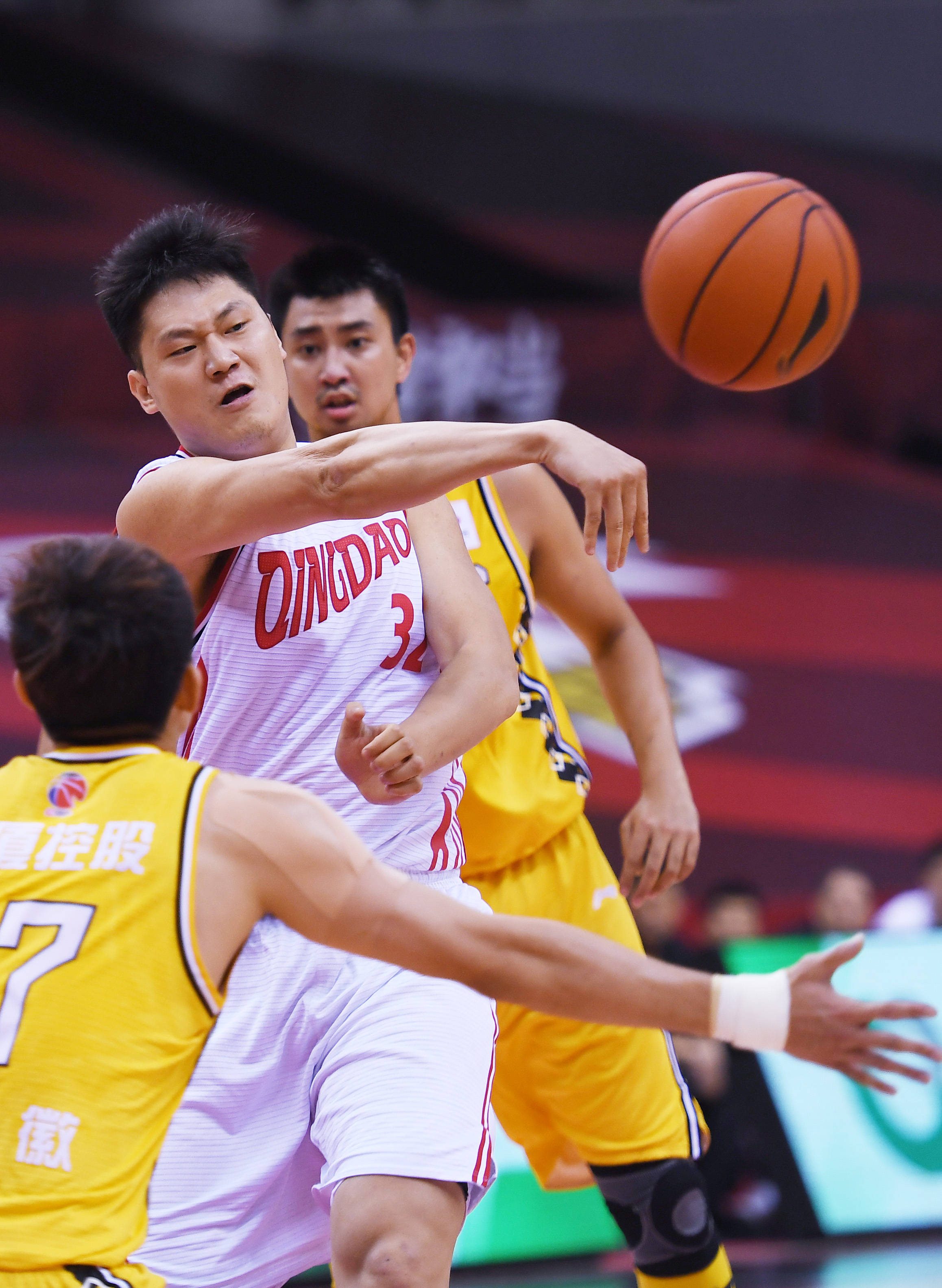 清晨体能课后，北京国安队长鼓劲备战NBA常规赛，震撼外界，资深球员宣示担当的简单介绍