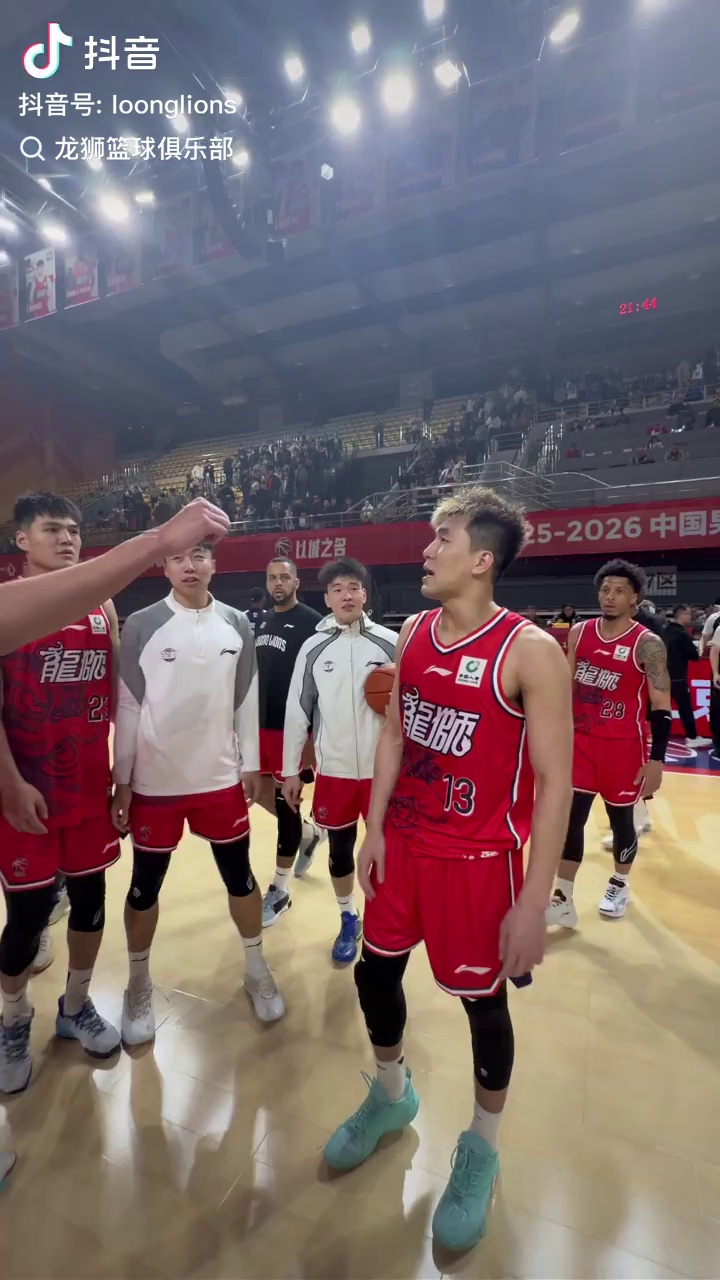 九游网页版游戏中心-包含今晚广州队备战CBA常规赛；战术微调细节曝光；底气十足；球探报告显示潜力的词条